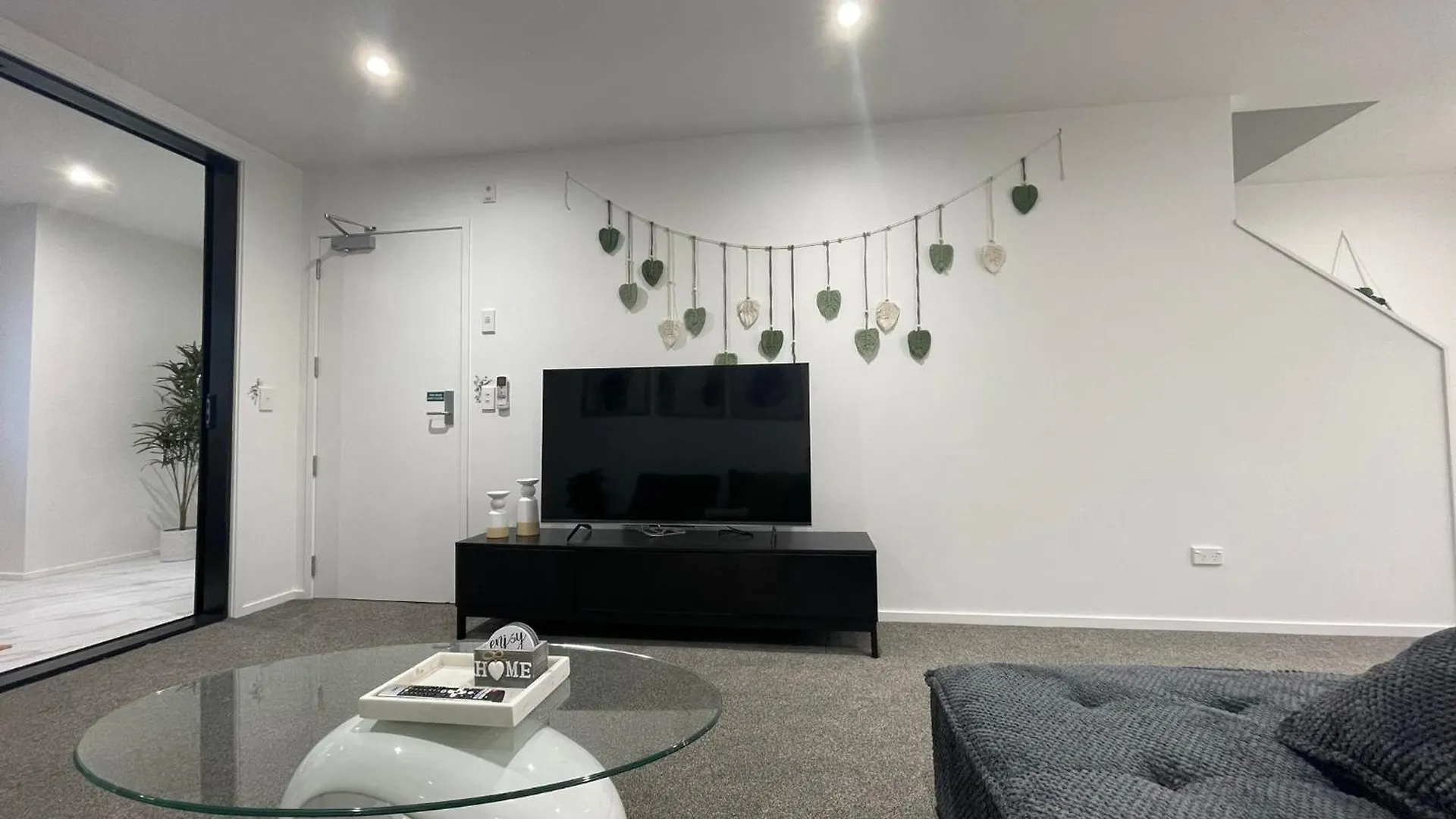 Luxury Cbd 2 Bed Near Riverside Market Free Parking! Christchurch New Zealand