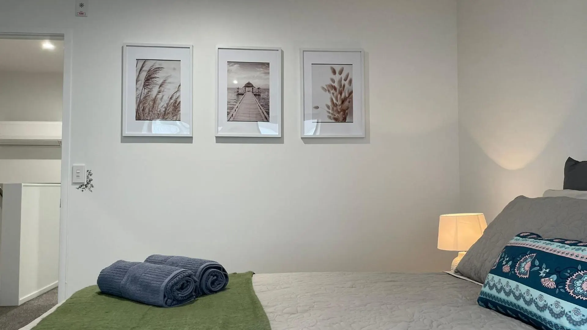 Luxury Cbd 2 Bed Near Riverside Market Free Parking! Christchurch Apartment