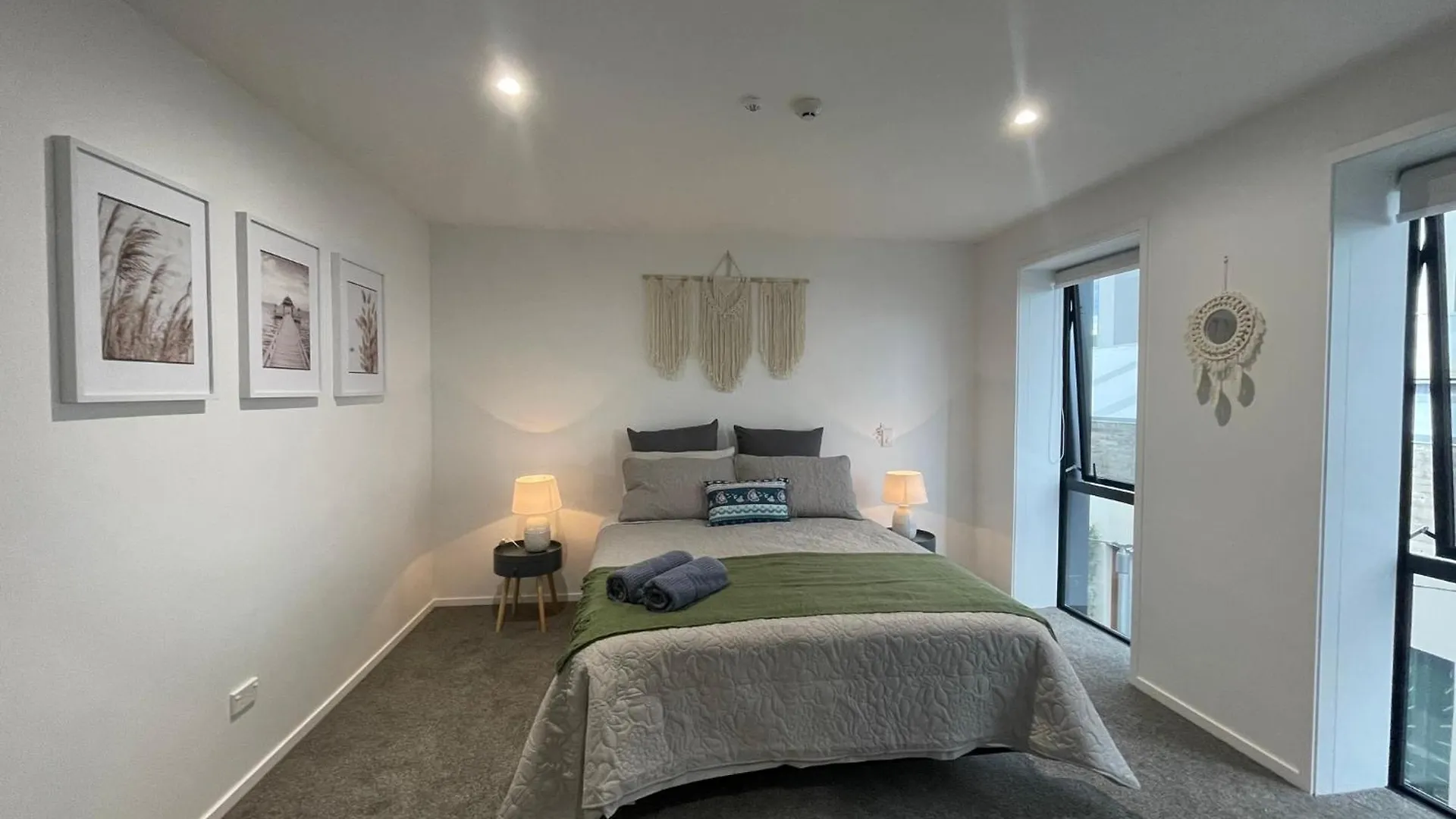 Luxury Cbd 2 Bed Near Riverside Market Free Parking! Christchurch